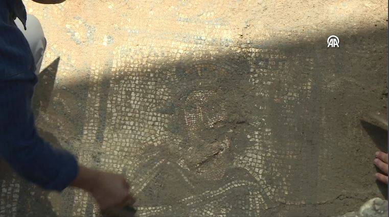 Side Antik Kenti'nde kazıda mozaik bulundu! Tam 2 bin yıllık. Birçok sır açığa çıkacak 33
